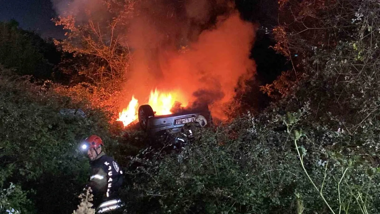 Takla atan otomobil alev alev yandı, pencereden çıkarak kurtuldular – Ordu Olay Gazetesi