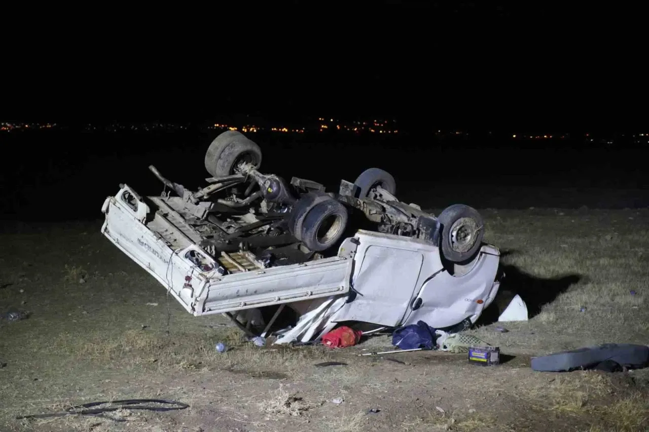 Muş’ta otomobille çarpışan kamyonet ters döndü: 5 yaralı – Ordu Olay Gazetesi