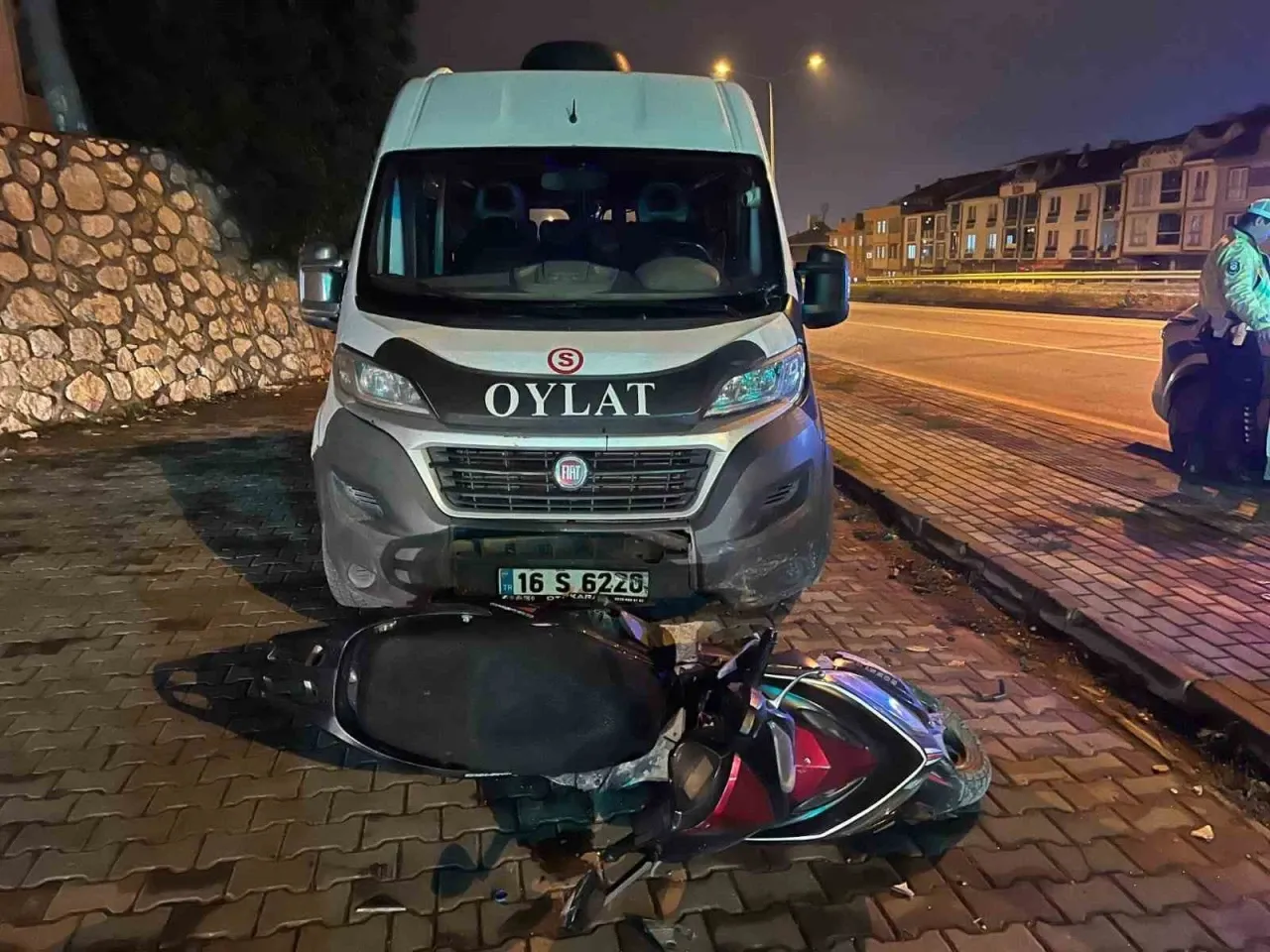 Minibüs ile motosiklet kafa kafaya çarpıştı: 1 ağır yaralı – Ordu Olay Gazetesi