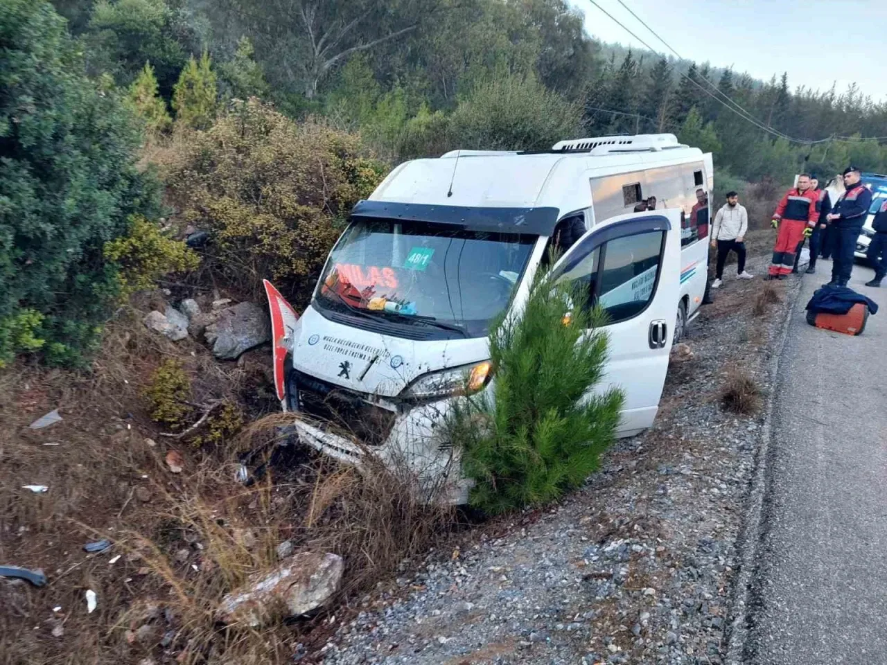 Minibüs şarampole girdi: 8 yaralı – Ordu Olay Gazetesi